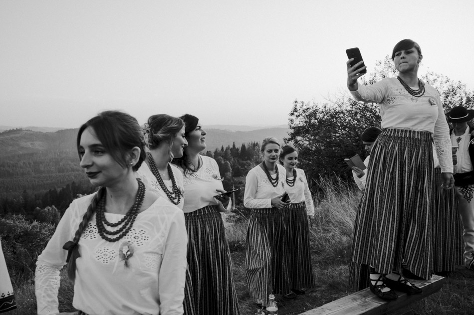 selfi podczas sesji ślubnej