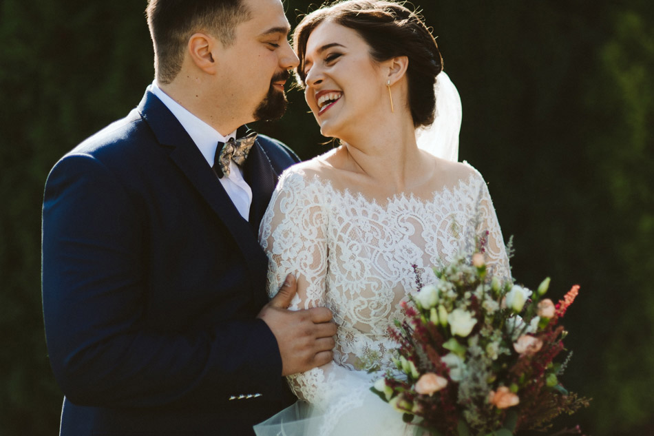 portret pary młodej w dniu ślubu