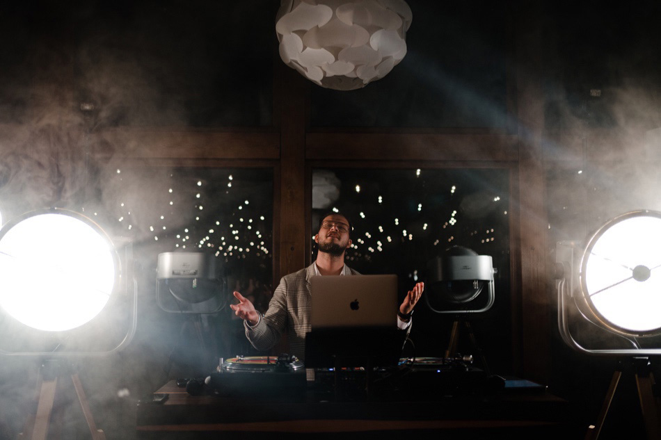 Dj Kajetan Kukieła na weselu w Zaciszu Anny Korcz
