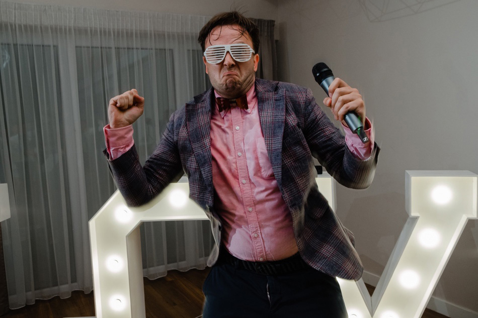 Filip Mazuchowski na weselu