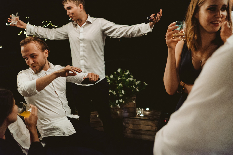 Plenerowy ślub w zaciszu Anny Korcz, plenerowy ślub Warszawa