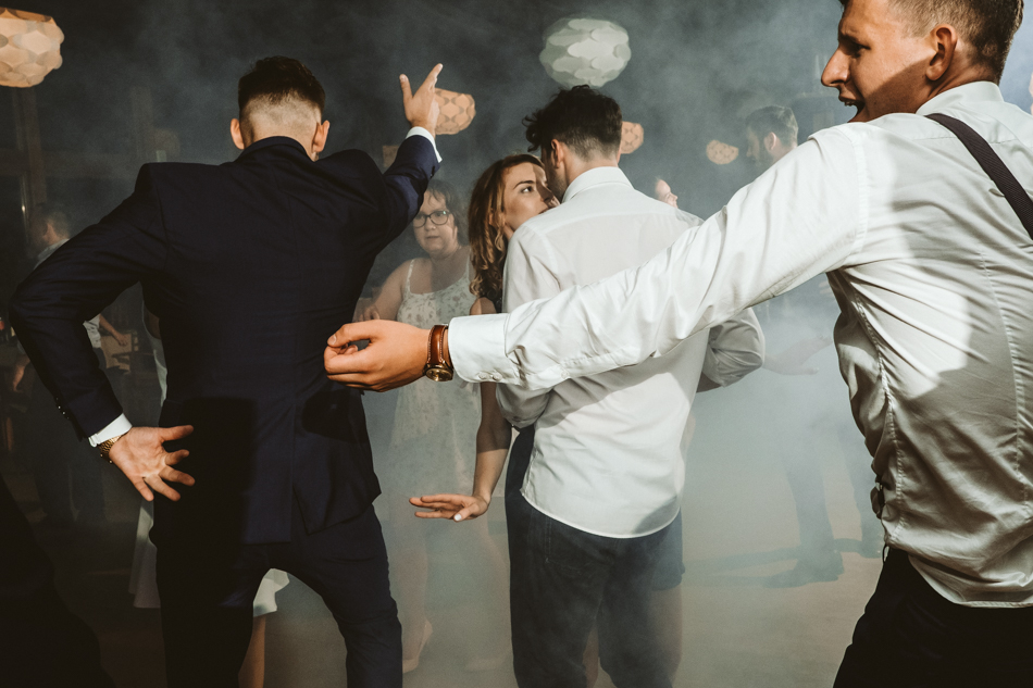 Plenerowy ślub w zaciszu Anny Korcz, plenerowy ślub Warszawa