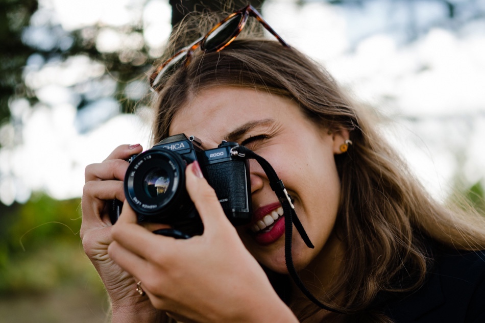 Ślub w plenerze nad jeziorem na Kaszubach