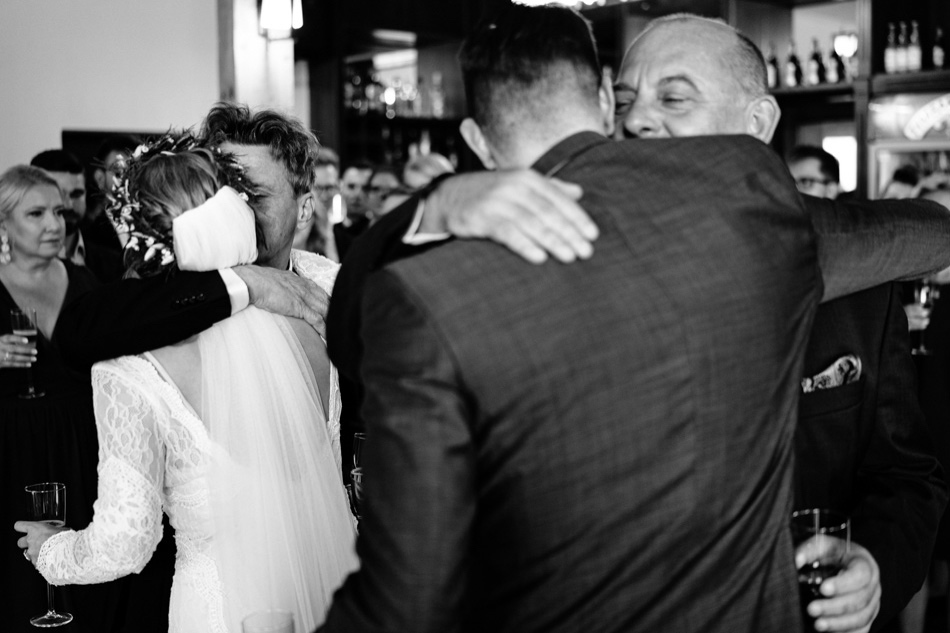 Ślub w plenerze nad jeziorem na Kaszubach