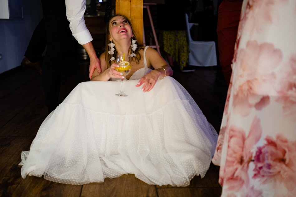 Ślub w plenerze nad jeziorem na Kaszubach